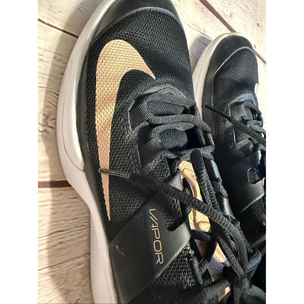Nike Women's Size 8 Court Vapor Light Tennis Shoes Black Gold Athletic Sneakers - Picture 8 of 16